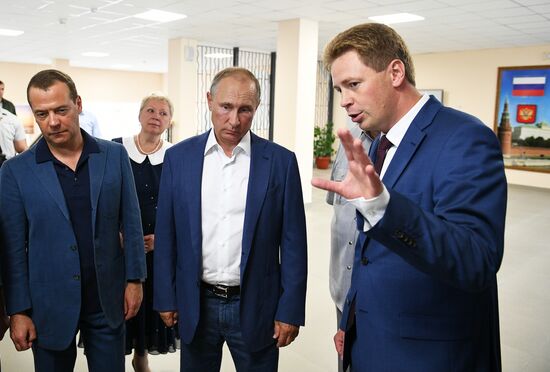 President Putin, Prime Minister Medvedev visit Sevastopol