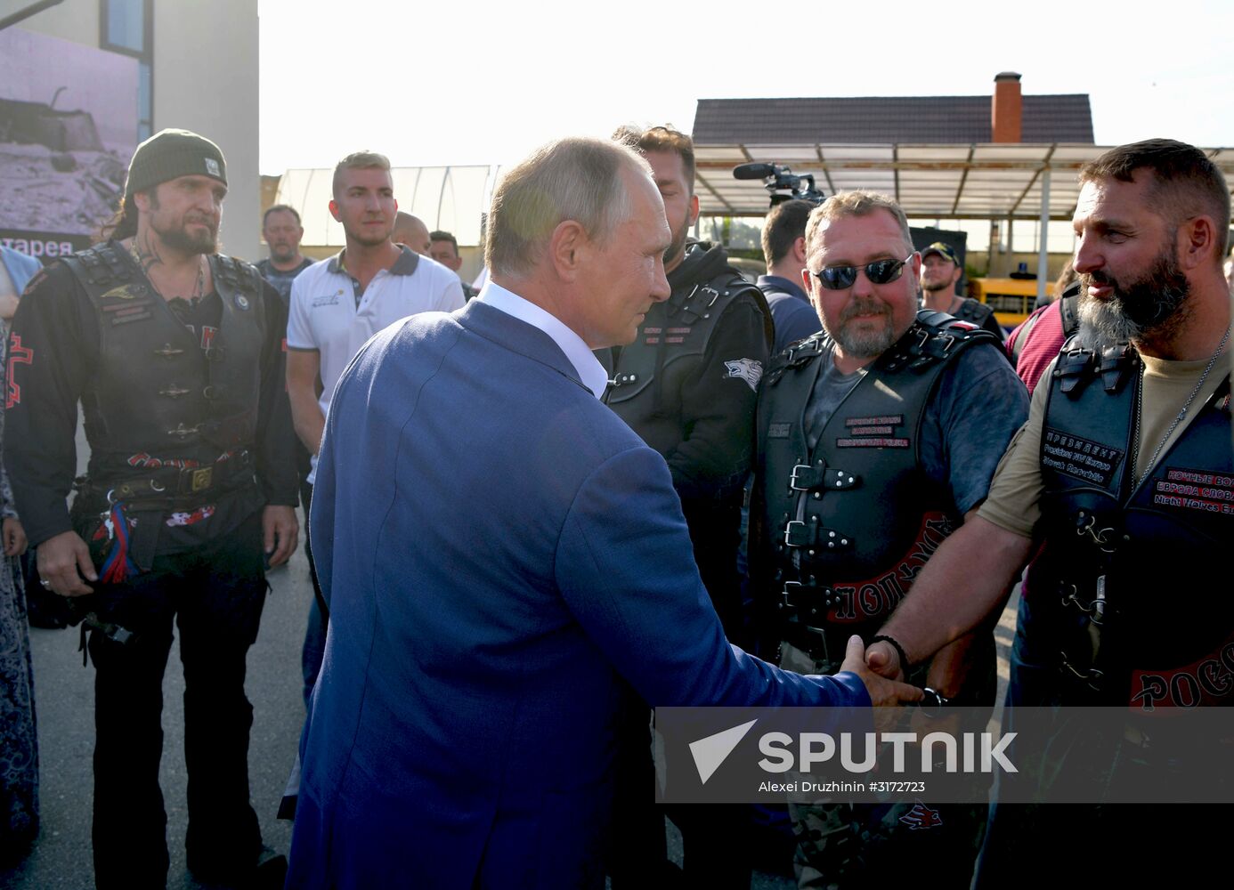 President Putin, Prime Minister Medvedev visit Sevastopol