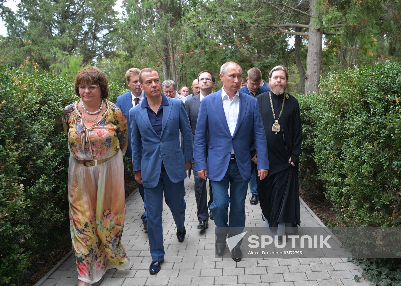 President Putin, Prime Minister Medvedev visit Sevastopol