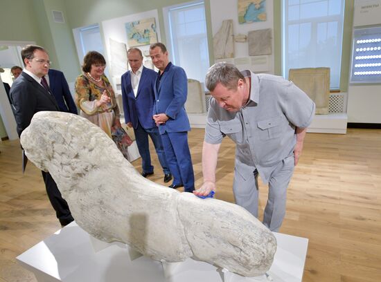 President Putin, Prime Minister Medvedev visit Sevastopol