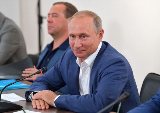 President Putin, Prime Minister Medvedev visit Sevastopol