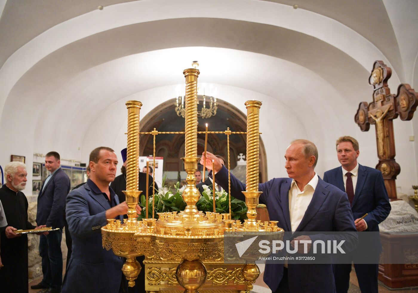 President Putin, Prime Minister Medvedev visit Sevastopol