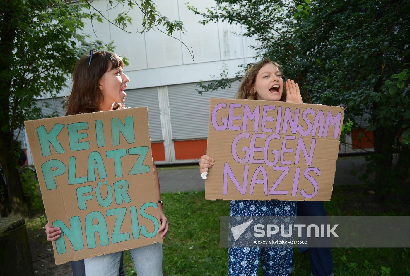 Neo-Nazi rally commemorating death of Rudolf Hess in Berlin