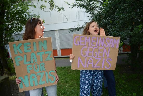 Neo-Nazi rally commemorating death of Rudolf Hess in Berlin