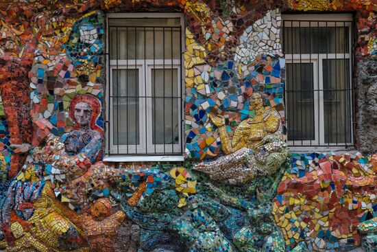 Mosaic Courtyard on Fontanka River Embankment in St. Petersburg