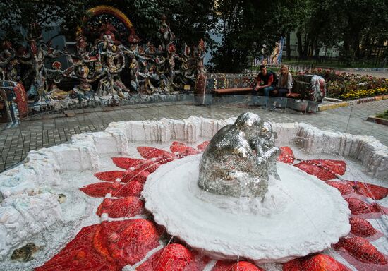 Mosaic Courtyard on Fontanka River Embankment in St. Petersburg