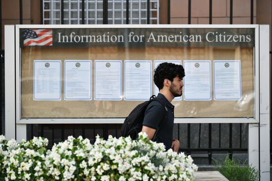 US to suspend nonimmigrant visa processing in Russia