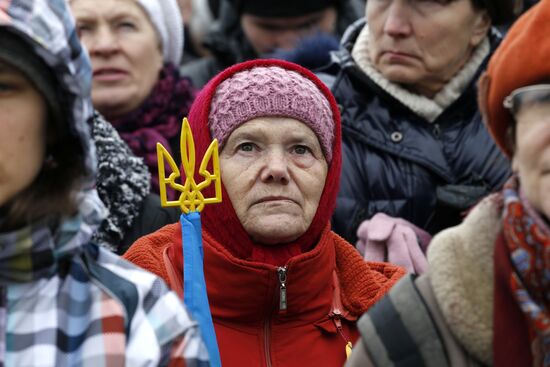 All-Ukrainian people's assembly on Maidan Nezalezhnosti