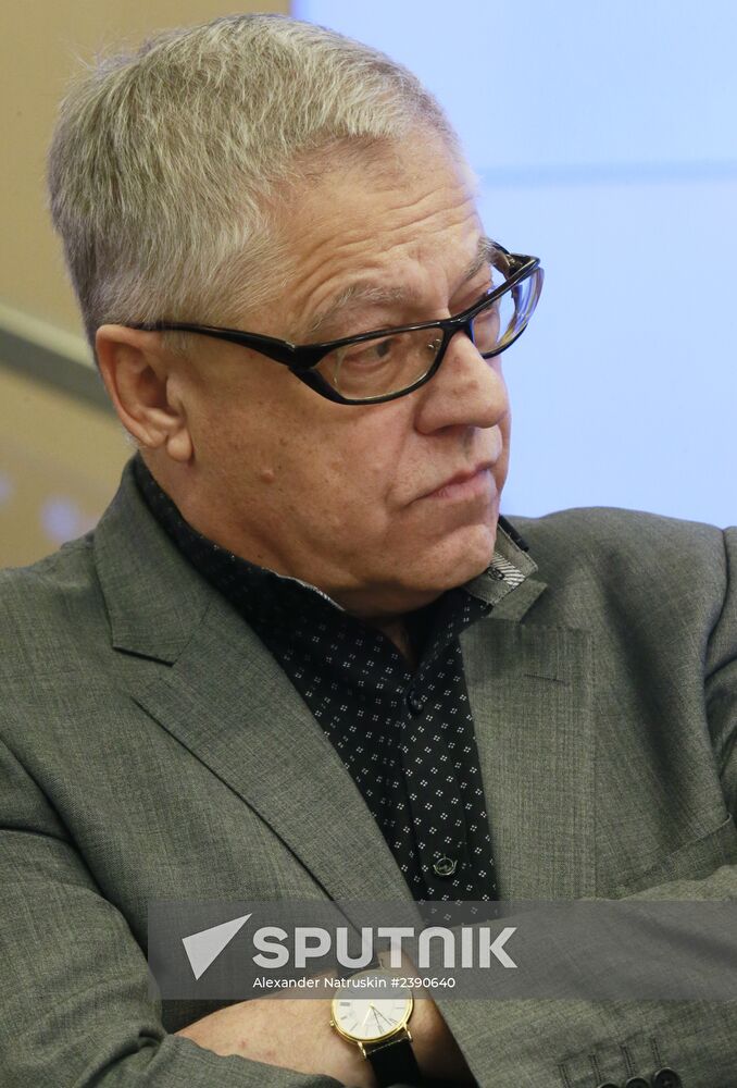 New conference on Warsaw's National Theater production of "ICE" staged by K. Bogomolov