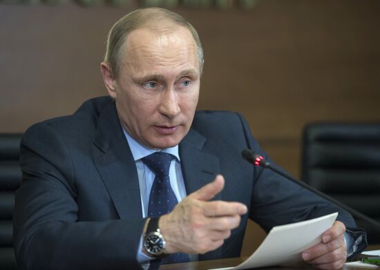 Vladimir Putin chairs meeting on combat of illegitimate financial operations