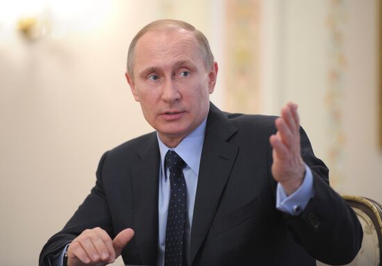 Vladimir Putin chairs Supreme Eurasian Economic Council meeting