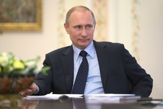 Vladimir Putin chairs Supreme Eurasian Economic Council meeting