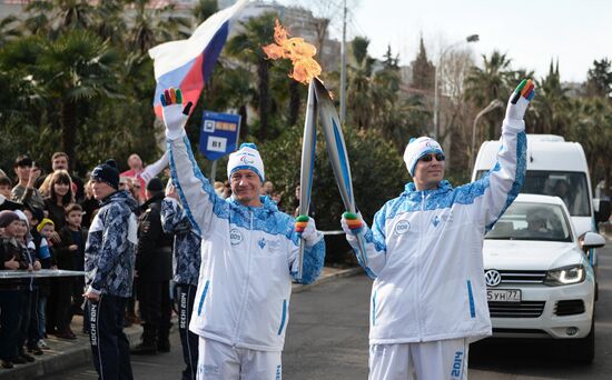 Paralympic torch relay. Sochi. Day Two