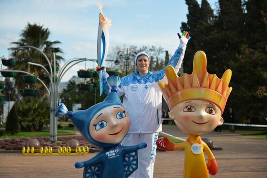Paralympic torch relay. Sochi. Day Two