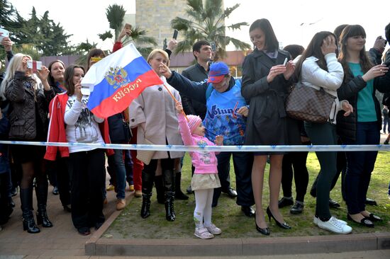 Paralympic torch relay. Sochi. Day Two