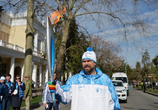 Paralympic torch relay. Sochi. Day Two