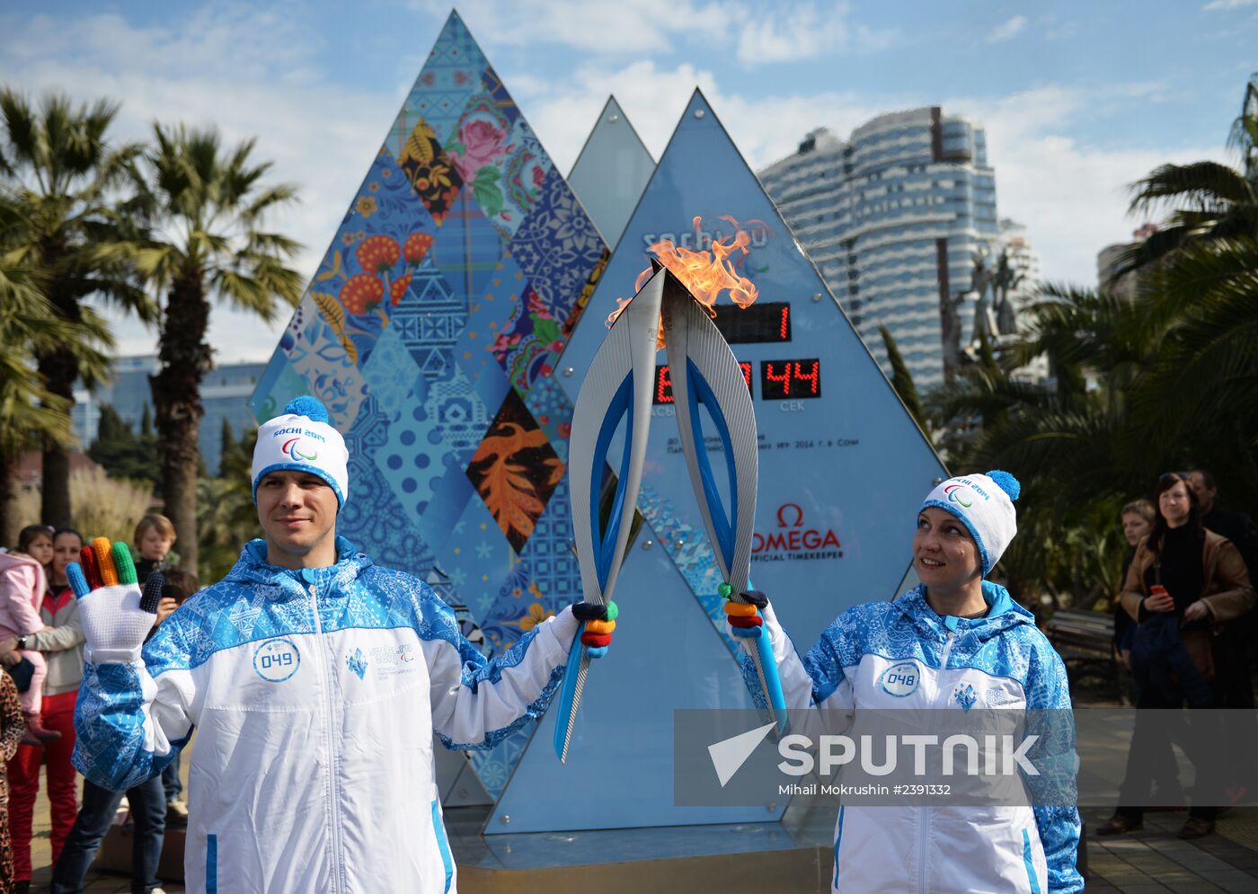 Paralympic torch relay. Sochi. Day Two
