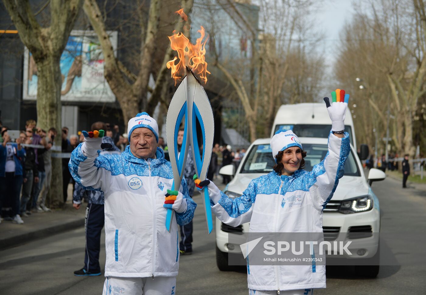 Paralympic torch relay. Sochi. Day Two