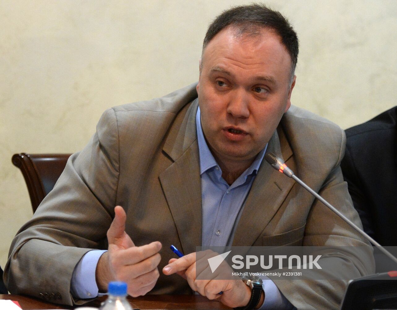 Russia's Public Chamber holds hearings on situation in Ukraine