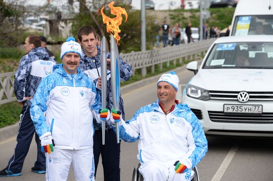 Paralympic torch relay. Sochi. Day Two
