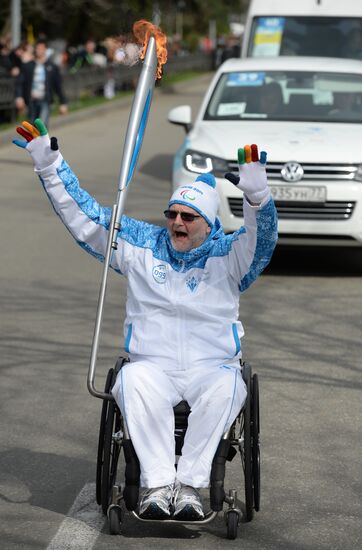 Paralympic torch relay. Sochi. Day Two