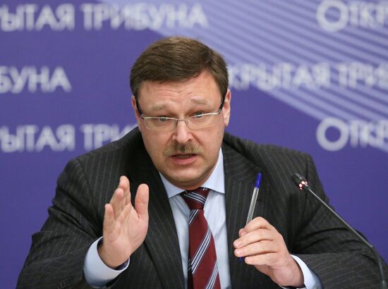Open Tribune discussion on Ukraine's developments toward peaceful settlement