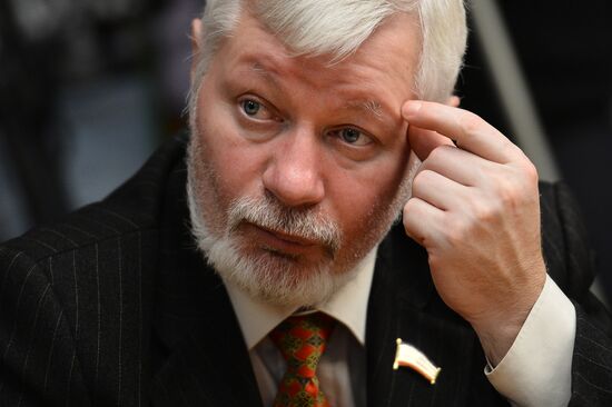 State Duma speaker meets with Crimean deputies