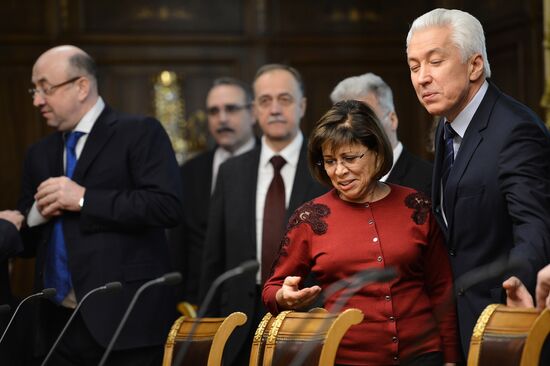 State Duma speaker meets with Crimean deputies