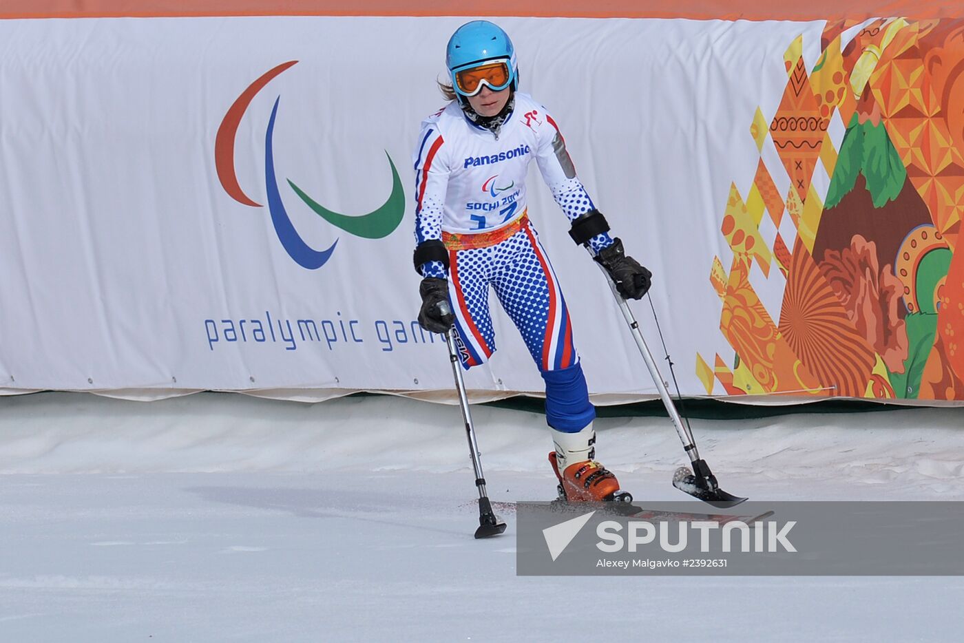 2014 Winter Paralympics. Alpine skiing. Women. Downhill