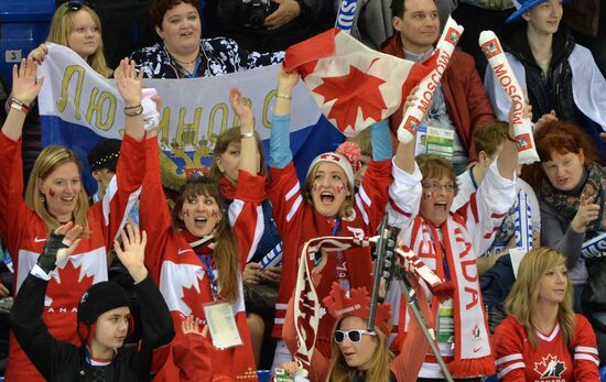 2014 Winter Paralympics. Ice sledge hockey. Canada vs. Sweden