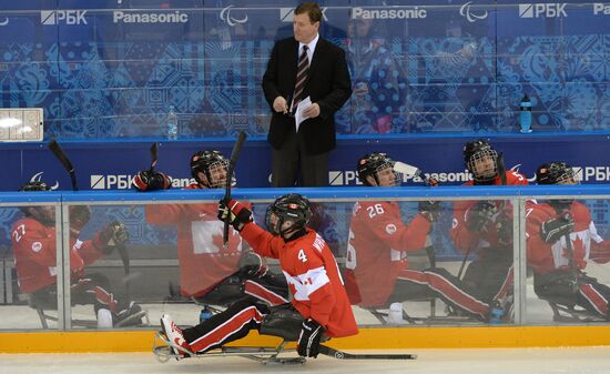 2014 Winter Paralympics. Ice sledge hockey. Canada vs. Sweden