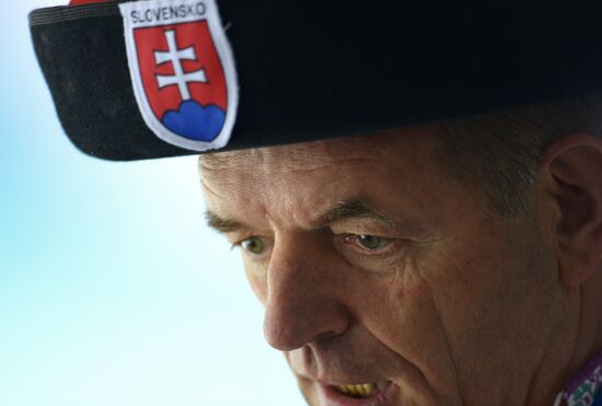 2014 Winter Paralympics. Wheelchair curling. Day Two