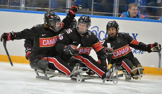 2014 Winter Paralympics. Ice sledge hockey. Canada vs. Norway