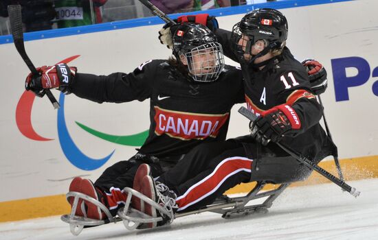 2014 Winter Paralympics. Ice sledge hockey. Canada vs. Norway