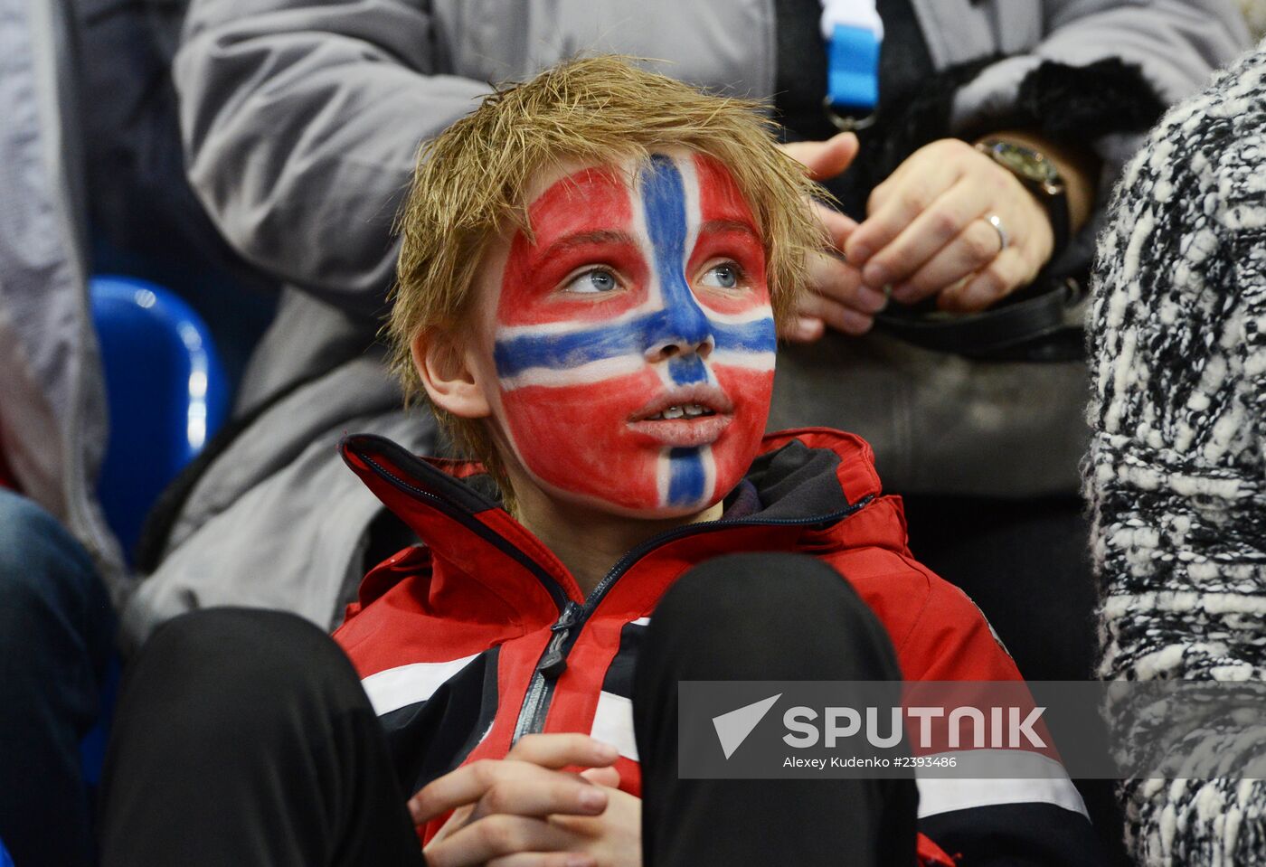 2014 Winter Paralympics. Ice sledge hockey. Canada vs. Norway