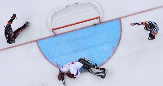 2014 Winter Paralympics. Ice sledge hockey. Canada vs. Norway