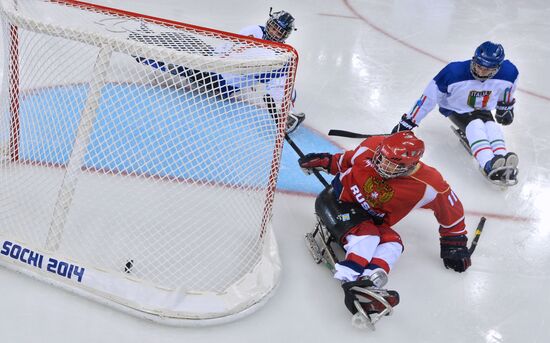 2014 Winter Paralympics. Ice sledge hockey. Russia vs. Italy