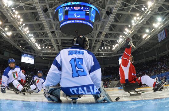 2014 Winter Paralympics. Ice sledge hockey. Russia vs. Italy