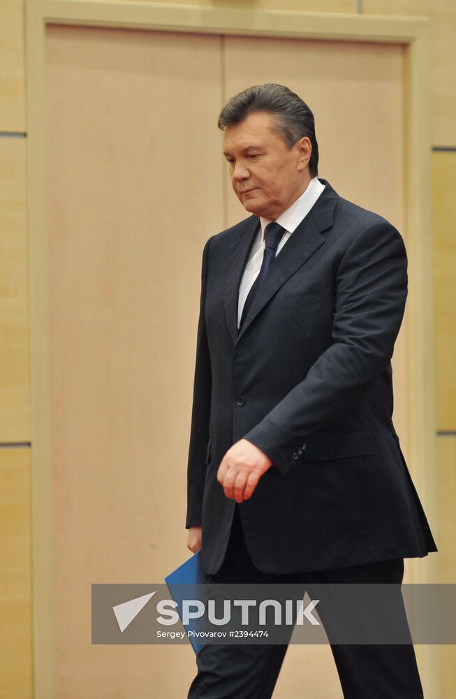 Viktor Yanukovich gives news conference