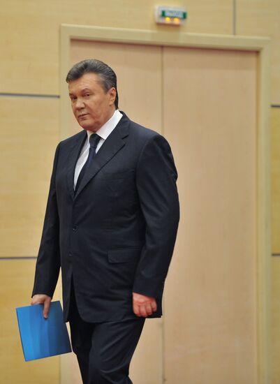 Viktor Yanukovich gives news conference