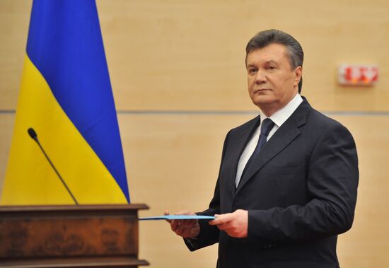 Viktor Yanukovich gives news conference