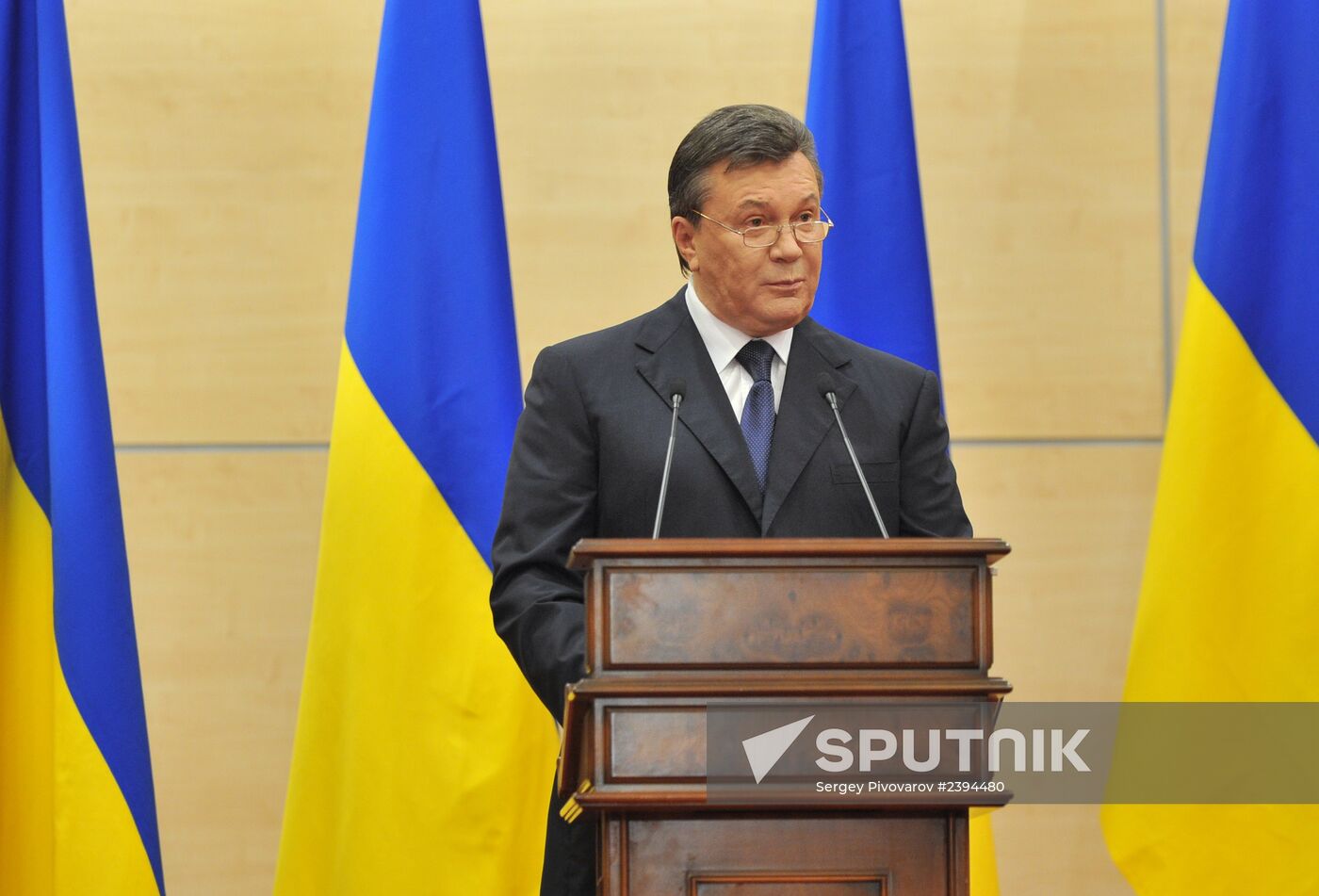 Viktor Yanukovich gives news conference