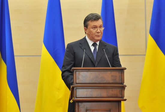 Viktor Yanukovich gives news conference