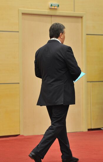 Viktor Yanukovich gives news conference