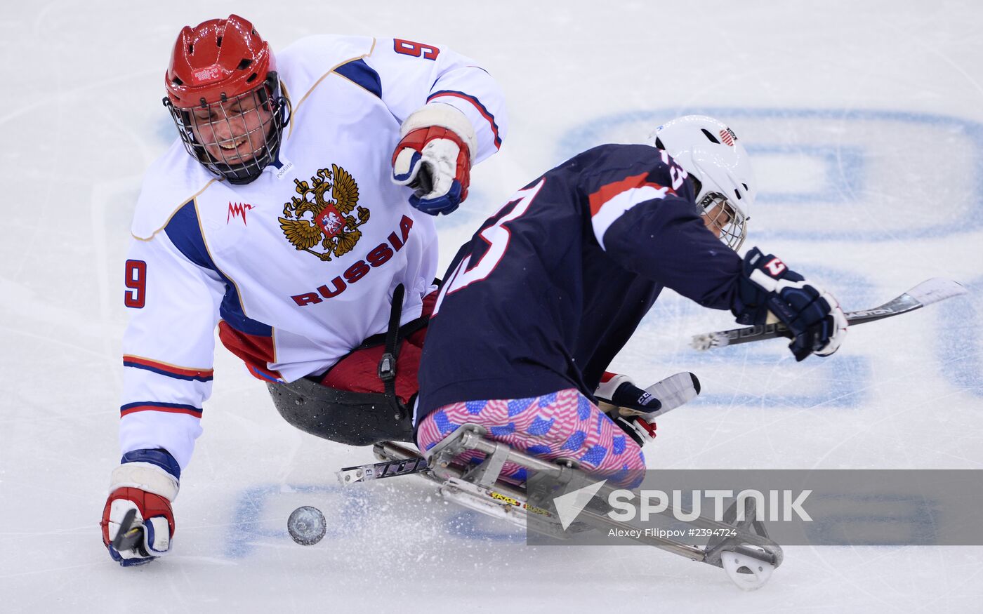 2014 Paralympics. Ice sledge hockey. USA vs. Russia