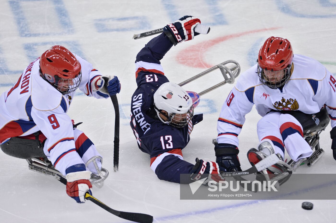 2014 Paralympics. Ice sledge hockey. USA vs. Russia