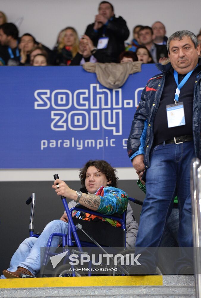 2014 Paralympics. Ice sledge hockey. USA vs. Russia