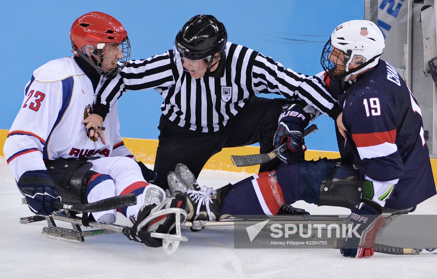 2014 Paralympics. Ice sledge hockey. USA vs. Russia