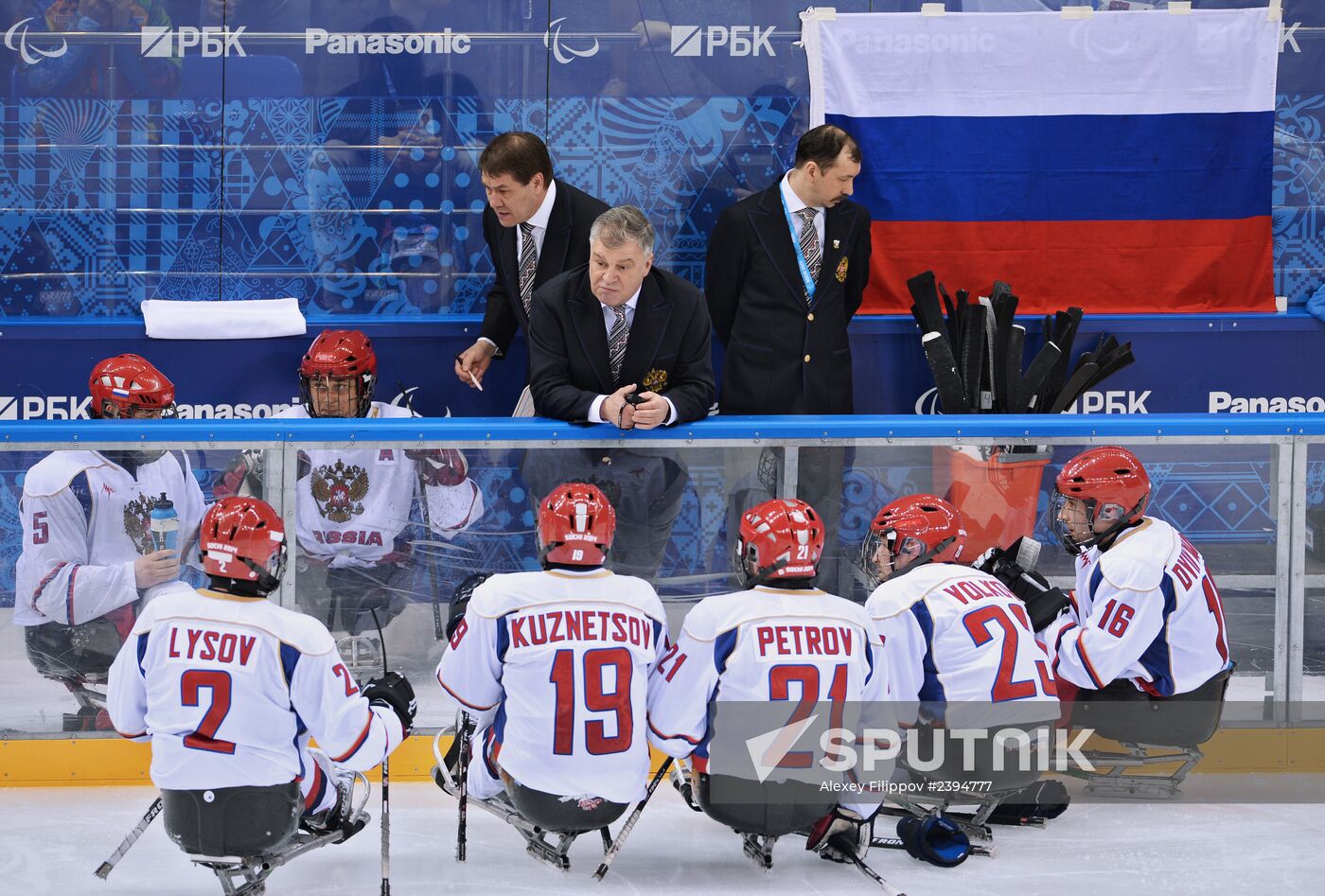 2014 Winter Paralympics. Ice sledge hockey. USA vs. Russia