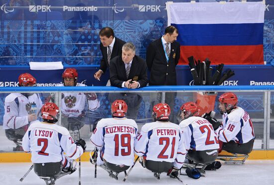 2014 Winter Paralympics. Ice sledge hockey. USA vs. Russia